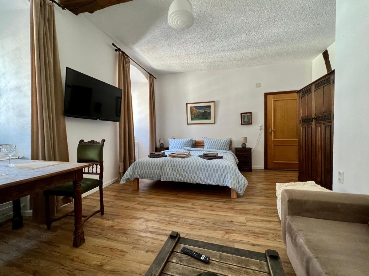 Apartment Georgstor Im Posthalterhof Mit Sauna 布兰肯海姆 外观 照片